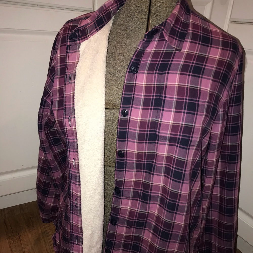 LL Bean Women’s fleece lined flannel size L